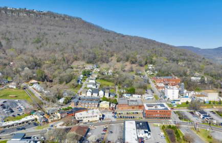 Your St Elmo Getaway for Rock City & Ruby Falls, 2BD townhome, 6 min to downtown - Foto 42