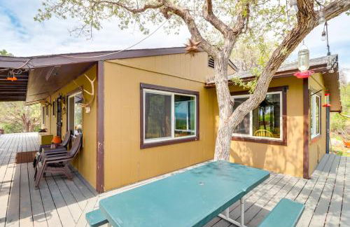 Mtn-View Gem on 20 Acres Patagonia Cabin Hideaway - Foto 27