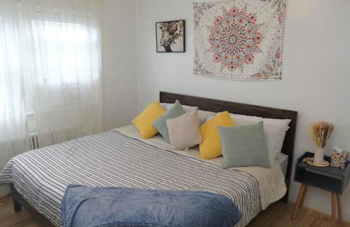 Spacious 4-Bedroom Family Home Sleeps 10 Peaceful Baltimore Suburb - Foto 1