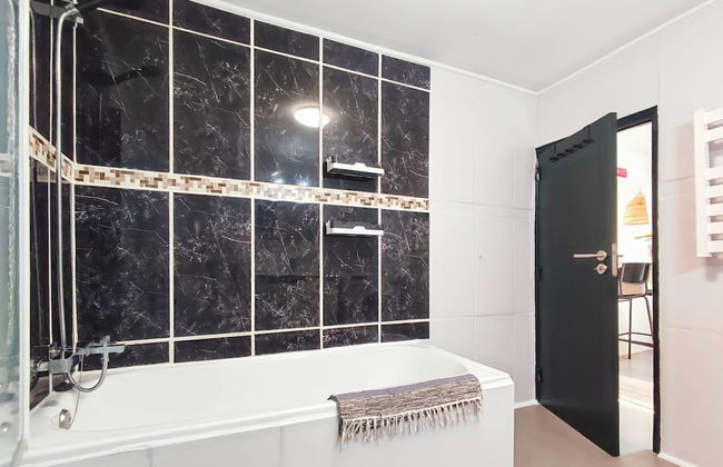 Cozy Vacation Rental in Peaceful Peral, Portugal - Photo 14