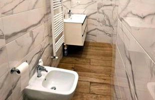 Good Night Big Family Apartment with terrace - 5 min from station, Independent entrance - Foto 14