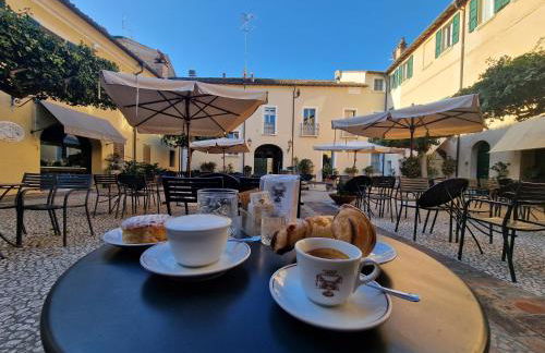 DOMUS GALLA PLACIDIA - superlative view - 50 meters from UNESCO heritage sites - San Vitale - Galla Placidia - Photo 26