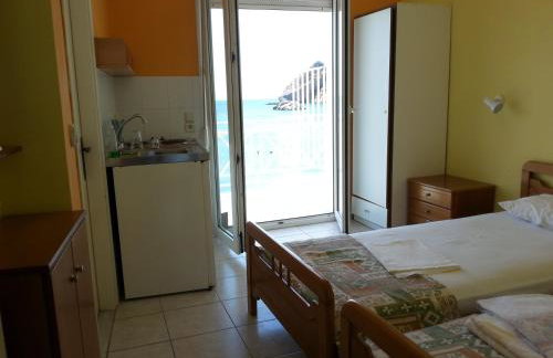 Elena Studios - Photo 11