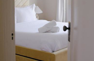 Sleeps 22 • Modern Multi-Unit • Gym • Workspaces - Photo 74