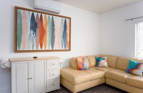 Private 1BR w Yard & King Bed Simi Valley - Foto 1