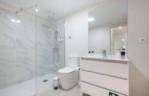 Beach Front Apartment Av dos Banhos - Foto 9