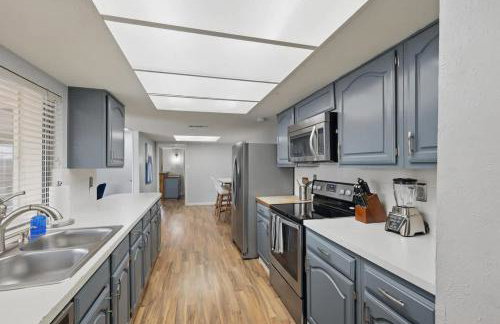 Luxury Retreat in Carrollton - Pool Patio & More - Foto 17