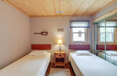 Lakefront Cottage with Deck Near Indiana Beach! - Foto 18