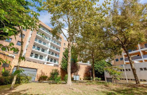 Modern 2 bedroom apt 20 min from city center - Foto 47