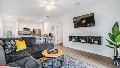 Downtown Tampa Walk to Restaurants Renovated - Foto 2