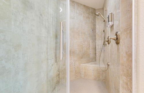 Mtn-View Haven with Hot Tub! 28 Mi to Mt Rose Ski - Foto 22