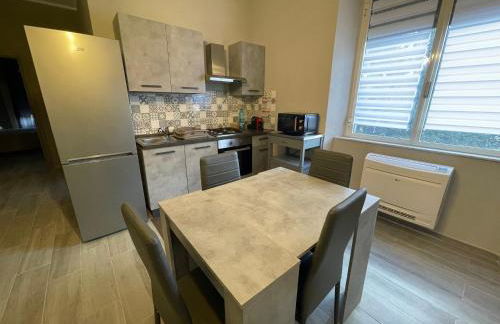 APPARTAMENTO ELEGANTE CARBONIA - Foto 12