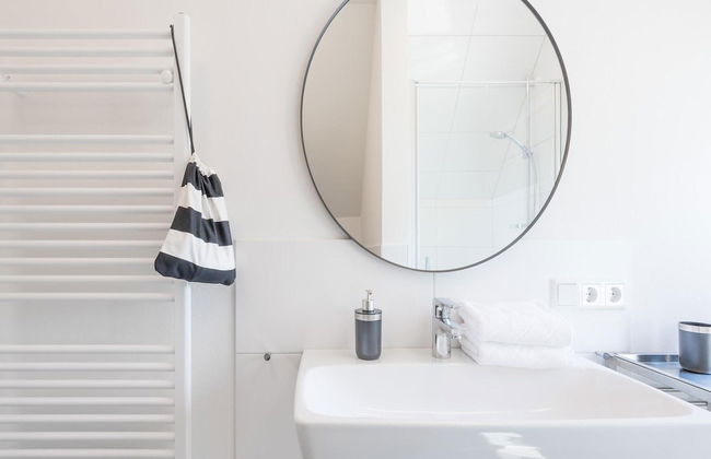 Liebevoll Eingerichtete Ferienwohnung in Husum - Photo 9