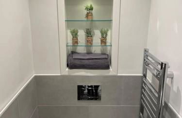 Voyager Haus Apartments, EV Charging Stations, London Heathrow Airport, LHR, Terminal 4, RE-Energise & GO - Foto 12