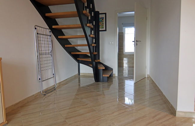 Terraced House by Gardersee Lake, Germany - Photo 22