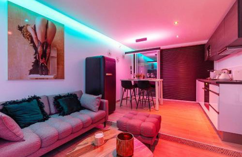 Catalina - Terrasse XXL - Garage Privé - Clim - Heliopolis Village Naturiste - Foto 20