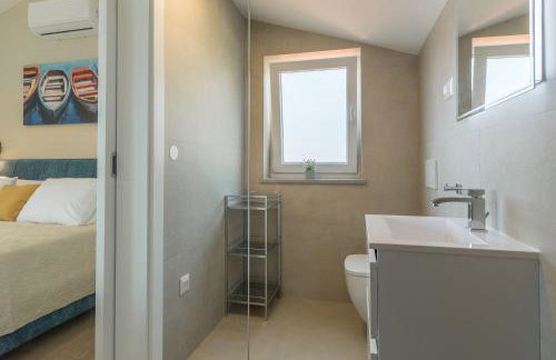 Neue und hundefreundliche Villa mit Panorama-Meerblick, Privatpool, Grillbereich, Babybett, Waschmaschine - Foto 20