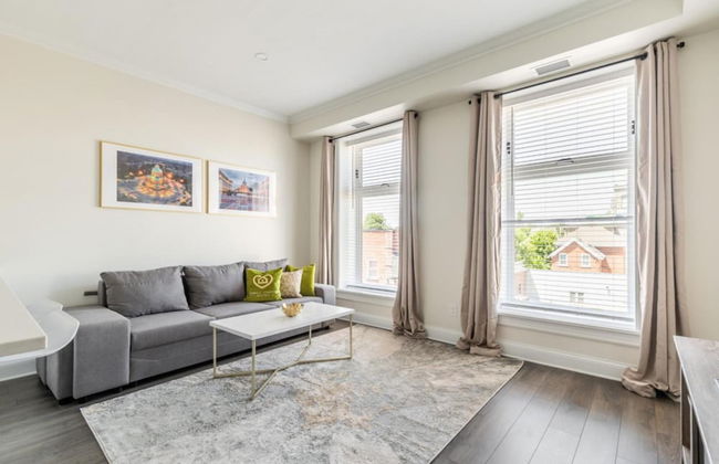 Iconic Rideau 1Bd Unit Balcony Free Parking 1 - Photo 1