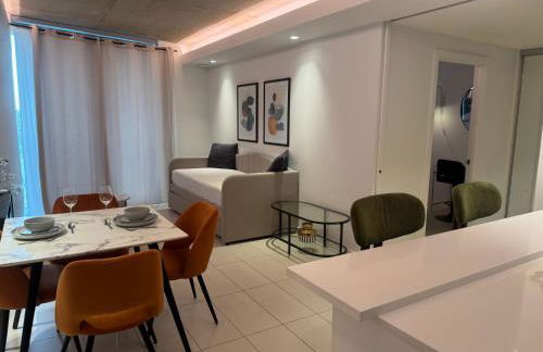 High Floor Modern 1BR Stunning Views Balcony AC Free Parking - Foto 32