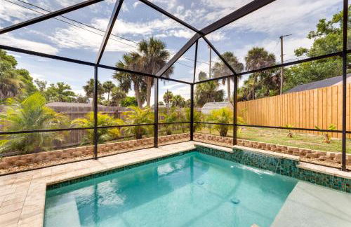 Nokomis Home with Screened Pool, 3 Mi to Beaches! - Foto 26