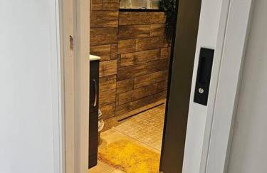 Large spacious home, great location, near transport links - Foto 20