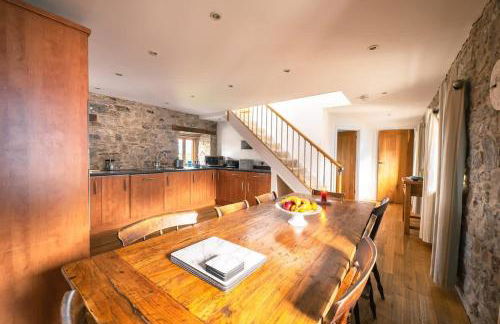 Stunning Converted Granary in Heart of St Davids - Photo 4