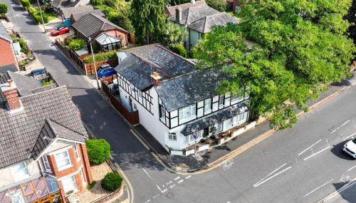 Corner Cottage - character, charm, great location. - Foto 2