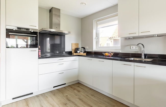 Holiday Home in Scherpenisse Near Oosterschelde - Photo 11