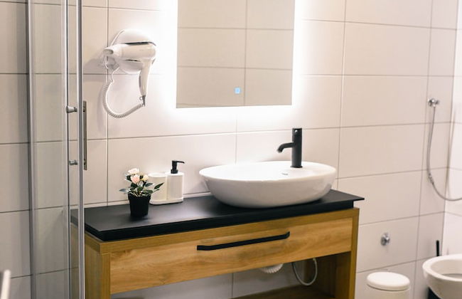 Manoir Apartments - Photo 47