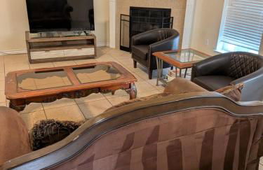 Spacious 4200 sqft - 6 bdrms 4 bath - Gym - Pets OK Near PGA - Universal KIDS - Star Frisco - Photo 43