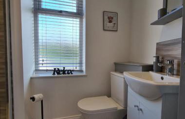 Cosy Mytholmroyd Getaway - Photo 6