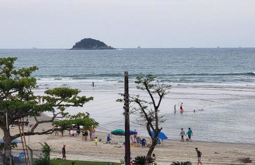 Ótimo apartamento com ampla sacada e vista pro mar - Foto 7