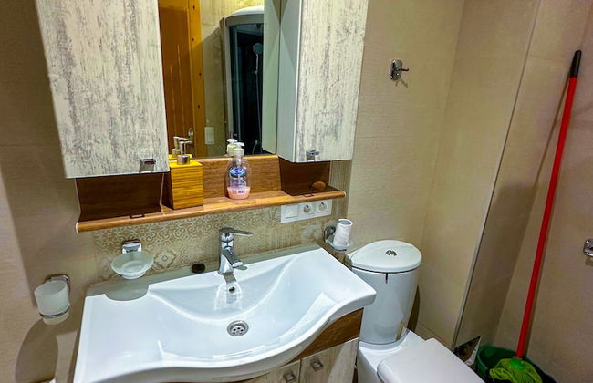 Luxurious Scandinavian-style pool & play - Photo 16