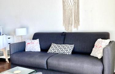 SEA view from BED 100M Beach, Free Parking, Surf - Foto 11