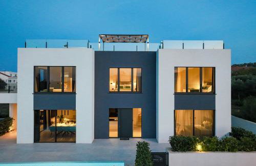 Villa Magic Sky II - Photo 1