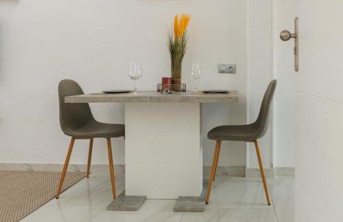 Top Floor 2 Bedroom Apartment with Terrace - Foto 15