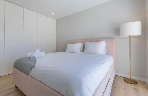 Poolside oasis by Caparica beach - Foto 17