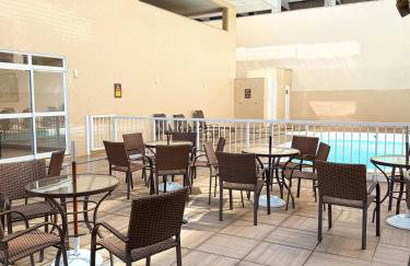 Piscina, ar-condicionado e conforto em Cabo Frio - Photo 30