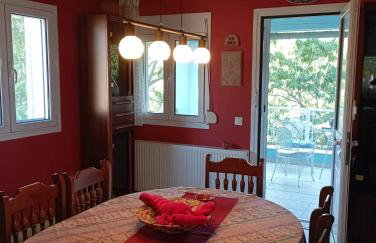 Sylvia's Village Home - Foto 18