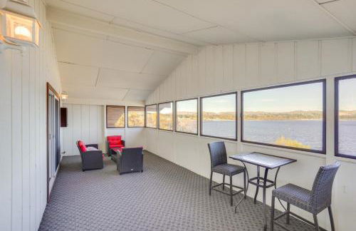 Waterfront Getaway on Lake Elsinore with Swim Spa - Foto 28