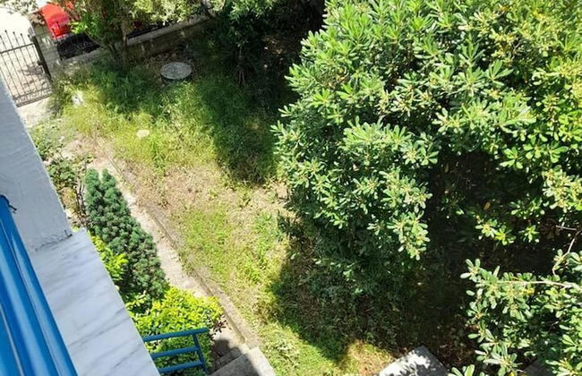 Impeccable 2-bed House in - Photo 24