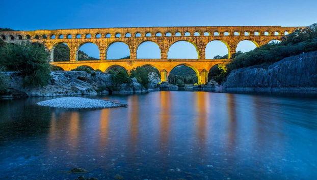 Il Pont du Gard al tramonto