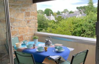 TY REFUGE 2 à 4 vacanciers Terrasse Plages et Commerces à pied Parking - Foto 3