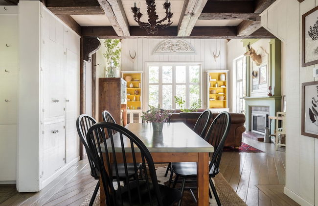 Everett by Avantstay 5mins to Palisades Tahoe w HOT TUB - Photo 12