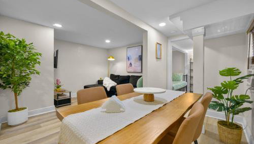 Cozy 2BR Retreat w/ Outdoor Deck - Photo 3