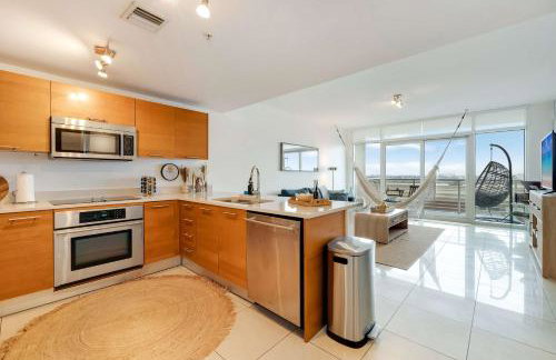 Palm Place Heart of Miami with Parking Pool and Gym - Foto 6