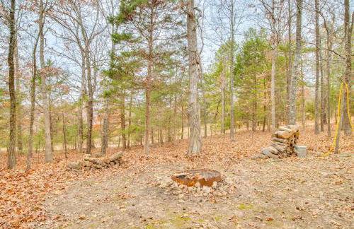 Serene Yellville Retreat with Hot Tub on 85 Acres - Foto 29