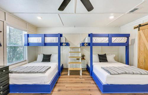 Riverfront Royal Home with Hot Tub and Fire Pits! - Foto 19