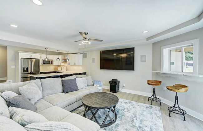 Bright Water Cove Priv Dock+boat Ramp, Waterfront Saltwater Pool Avantstay - Foto 38