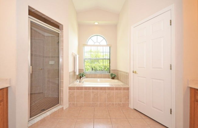 Corvina Villa 5 Bedroom Home by RedAwning - Photo 15